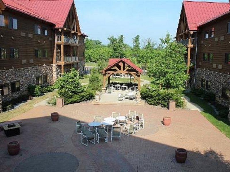 Grand Lodge Hotel Wausau - Rothschild Exterior photo